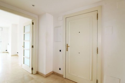 Apartamento de 3 dormitorios en venta en Sitges, Barcelona, Cataluña, Spain № 7103 - foto 20