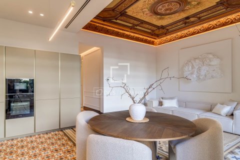 Купить квартиру в Барселона, Испания с 3 спальни, 194м², № 6535 - фото 7