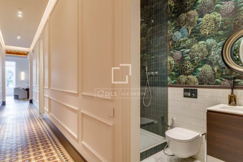 Купить квартиру в Барселона, Испания с 3 спальни, 194м², № 6535 - фото 17