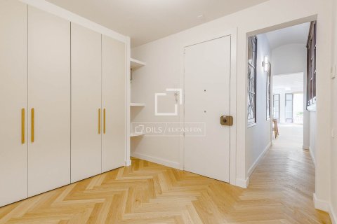 3 bedrooms apartment for sale in Barcelona, Catalonia, Spain № 6537 - photo 18
