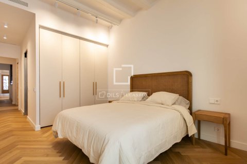 3 bedrooms apartment for sale in Barcelona, Catalonia, Spain № 6537 - photo 5