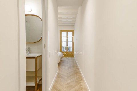 3 bedrooms apartment for sale in Barcelona, Catalonia, Spain № 6537 - photo 10