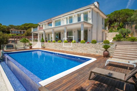 6 bedrooms villa for sale in Cabrils, Barcelona, Catalonia, Spain № 6534