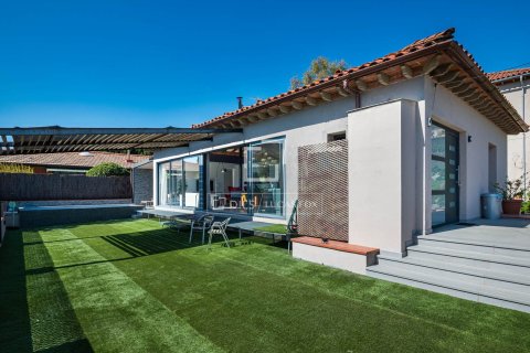 14 bedrooms villa for sale in Bellaterra, Barcelona, Catalonia, Spain № 6538 - photo 28