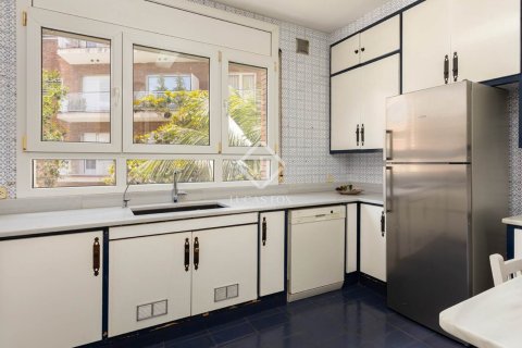 Купить квартиру в Барселона, Испания с 5 спален, 300м², № 2732 - фото 20