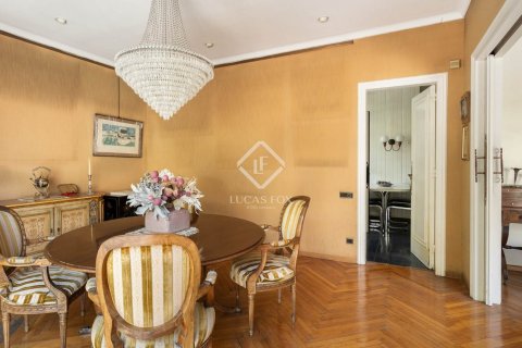 Купить квартиру в Барселона, Испания с 5 спален, 300м², № 2732 - фото 18