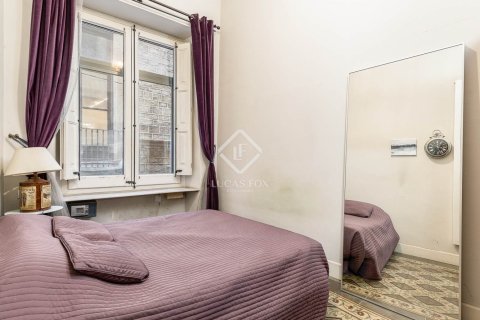Купить квартиру в Старый город, Барселона, Испания с 2 спальни, 85м², № 2734 - фото 21