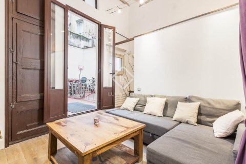 Купить квартиру в Старый город, Барселона, Испания с 2 спальни, 85м², № 2734 - фото 4