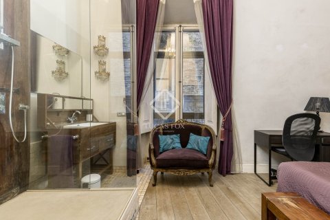 Купить квартиру в Старый город, Барселона, Испания с 2 спальни, 85м², № 2734 - фото 18