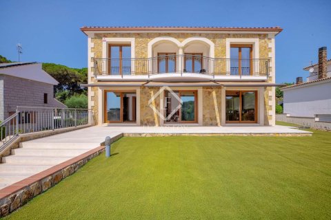 Купить виллу в Калонже, Испания с 4 спальни, 320м², № 2736 - фото 11