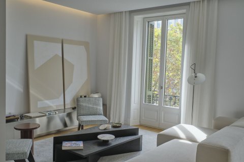 Apartamento de 4 dormitorios en venta en Barcelona, Cataluña, Spain № 1705 - foto 5