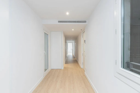 Купить квартиру в Барселона, Испания с 4 комнаты, № 1706 - фото 9