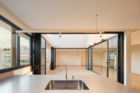 Купить квартиру в Барселона, Испания с 5 комнат, № 1708 - фото 11