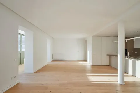 Купить квартиру в Барселона, Испания с 5 комнат, № 1708 - фото 7