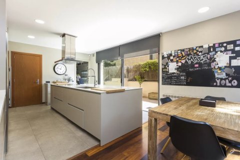 Купить дом в Барселона, Испания с 6 комнат, № 1709 - фото 9