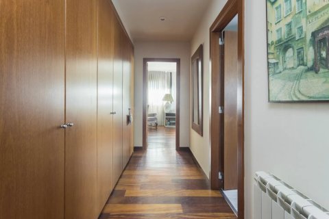 Купить дом в Барселона, Испания с 6 комнат, № 1709 - фото 17