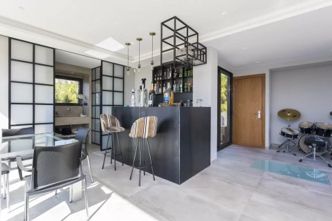 Купить дом в Барселона, Испания с 6 комнат, № 1709 - фото 19