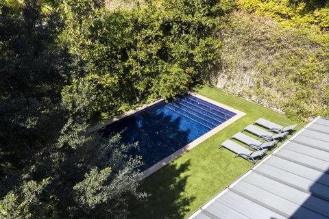 Купить дом в Барселона, Испания с 6 комнат, № 1709 - фото 2