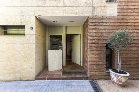 Купить дом в Барселона, Испания с 6 комнат, № 1709 - фото 28