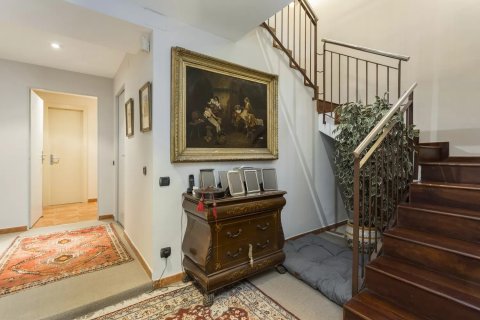 Купить дом в Барселона, Испания с 6 комнат, № 1709 - фото 7