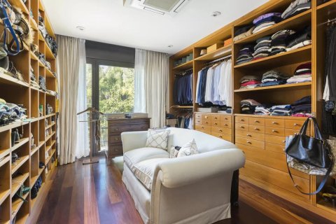 Купить дом в Барселона, Испания с 6 комнат, № 1709 - фото 13