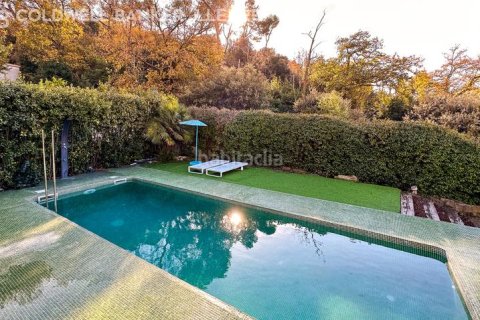 Купить дом в Вальвидрера, Барселона, Испания с 6 спален, 490м², № 2492 - фото 3