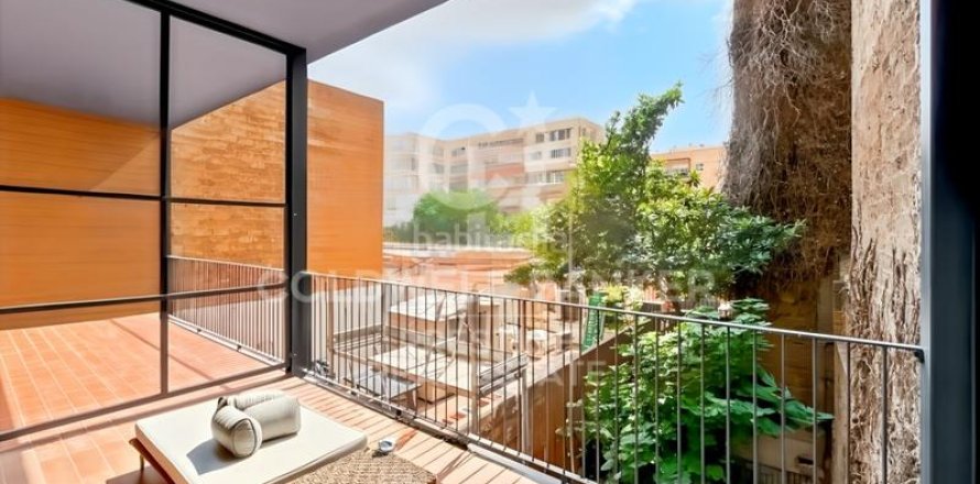 Квартира с 2 спальнями в Эшампле, Барселона, Каталония, Испания № 2487