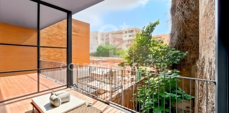 Квартира с 2 спальнями в Эшампле, Барселона, Каталония, Испания № 2489