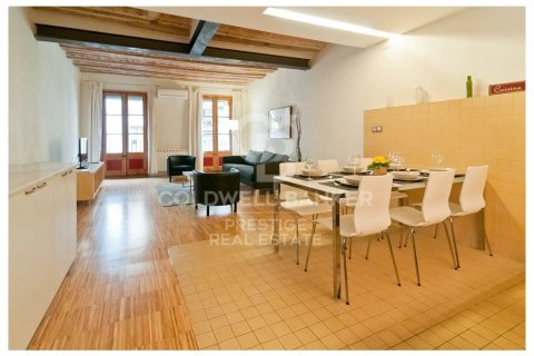 Купить квартиру в Старый город, Барселона, Испания с 2 спальни, 127м², № 2490 - фото 8