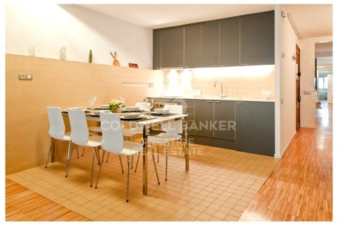 Купить квартиру в Старый город, Барселона, Испания с 2 спальни, 127м², № 2490 - фото 9