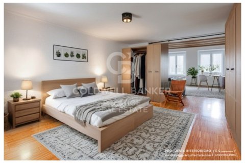 Купить квартиру в Старый город, Барселона, Испания с 2 спальни, 127м², № 2490 - фото 3