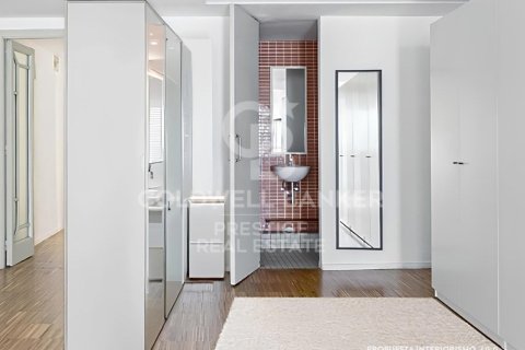 Купить квартиру в Старый город, Барселона, Испания с 2 спальни, 127м², № 2490 - фото 4