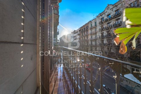 2 bedrooms apartment for sale in Barcelona, Catalonia, Spain № 5308 - photo 4