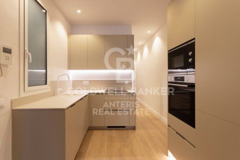 2 bedrooms apartment for sale in Barcelona, Catalonia, Spain № 5308 - photo 15