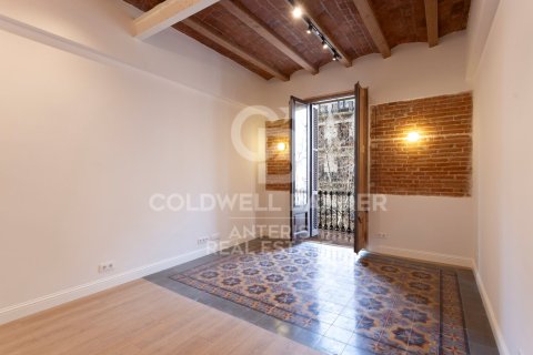 2 bedrooms apartment for sale in Barcelona, Catalonia, Spain № 5308 - photo 3
