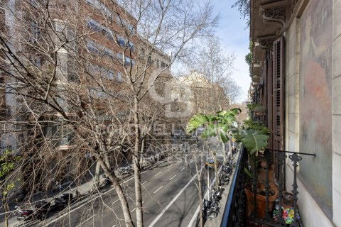 2 bedrooms apartment for sale in Barcelona, Catalonia, Spain № 5308 - photo 6