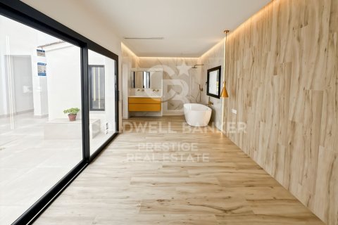 8 bedrooms house for sale in Sant Andreu de Llavaneres, Barcelona, Catalonia, Spain № 5311 - photo 20