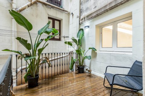 2 bedrooms apartment for sale in Barcelona, Catalonia, Spain № 6451 - photo 25