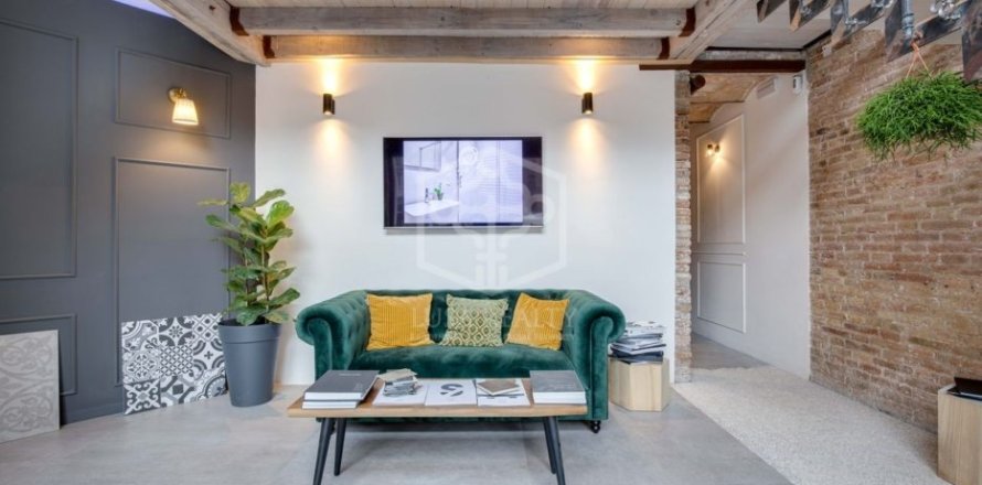 Коммерческая недвижимость 110м² в Барселоне, Каталония, Испания № 3089
