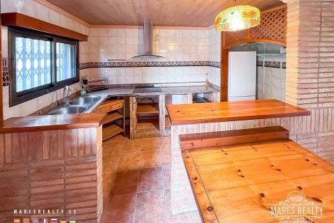 Купить виллу в Льорет-де-Мар, Испания с 5 спален, 310м², № 3086 - фото 20