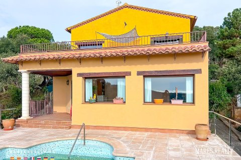 Купить виллу в Льорет-де-Мар, Испания с 5 спален, 310м², № 3086 - фото 4