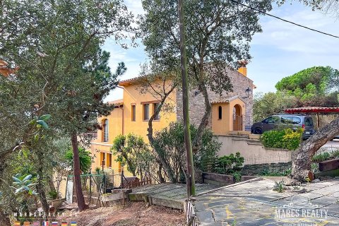 Купить виллу в Льорет-де-Мар, Испания с 5 спален, 310м², № 3086 - фото 14