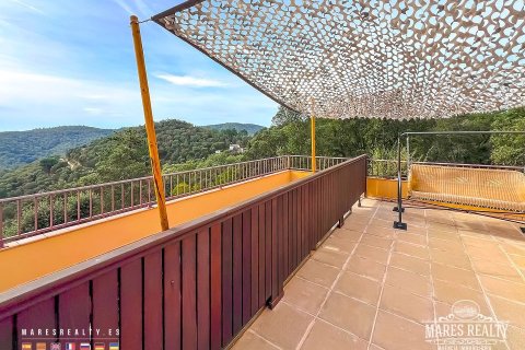 Купить виллу в Льорет-де-Мар, Испания с 5 спален, 310м², № 3086 - фото 8