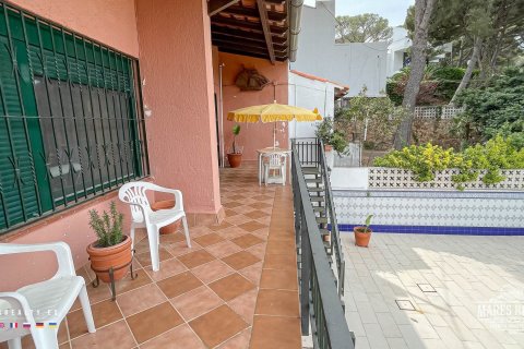 Купить виллу в Льорет-де-Мар, Испания с 3 спальни, 147м², № 3084 - фото 4
