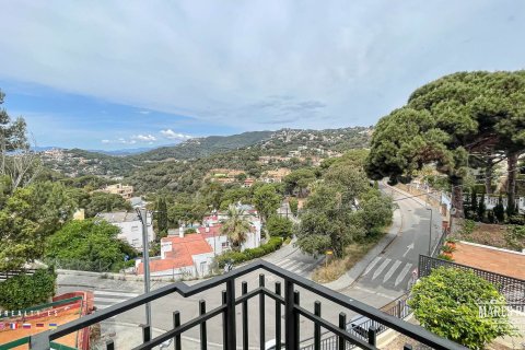 Купить виллу в Льорет-де-Мар, Испания с 3 спальни, 147м², № 3084 - фото 3