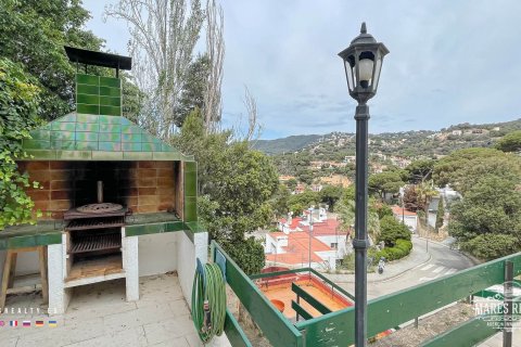 Вилла с 3 спальнями в Льорет-де-Мар, Герона, Каталония, Испания № 3084