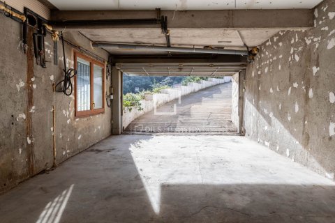 Villa de 3 dormitorios en venta en Alella, Barcelona, Cataluña, Spain № 3777 - foto 18