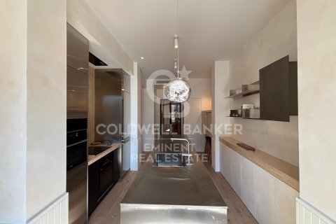 Купить квартиру в Барселона, Испания с 2 спальни, 133м², № 7961 - фото 16