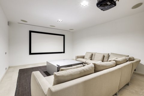 Купить виллу в Барселона, Испания с 7 спален, 900м², № 1231 - фото 16