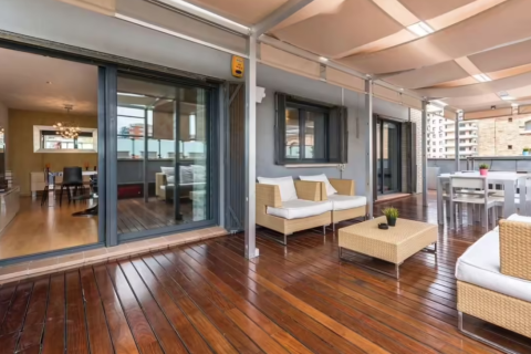 Купить квартиру в Бадалона, Испания с 3 спальни, 120м², № 1228 - фото 4